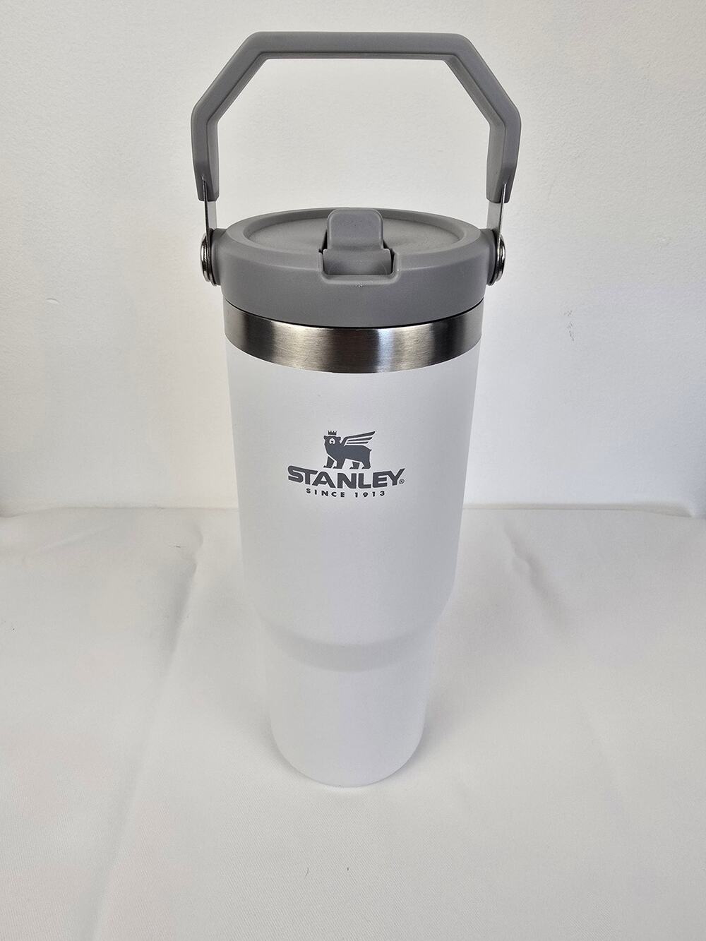 Stanley 30oz Classic Flip Straw Tumbler White w/ Gray Lid Insulated Cup